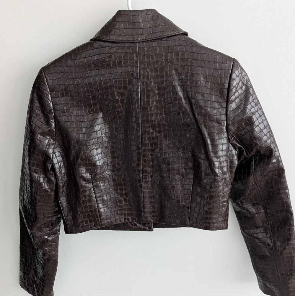 NWT Dynamite Mocha Brown Croc-Embossed Faux Leather Blazer/Jacket - Picture 3 of 5